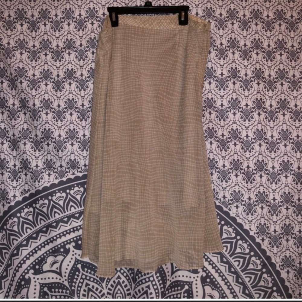 Jaclyn Smith Beige Skirt